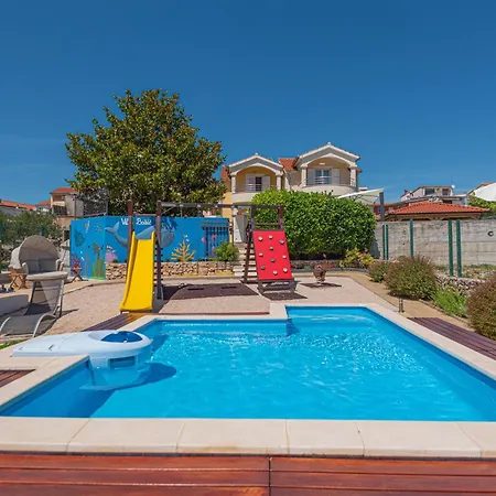 Family Friendly House With A Swimming Pool Pirovac, Sibenik - 24485 Casa vacanze