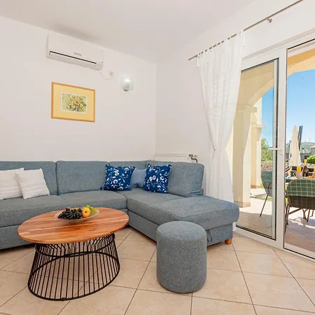 Family Friendly House With A Swimming Pool Pirovac, Sibenik - 24485 Pirovac