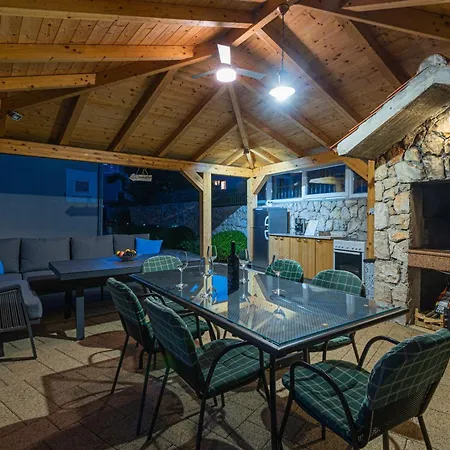 Family Friendly House With A Swimming Pool Pirovac, Sibenik - 24485 Casa vacanze Pirovac