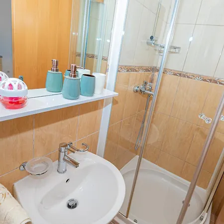 Feriehus Family Friendly House With A Swimming Pool Pirovac, Sibenik - 24485 Pirovac