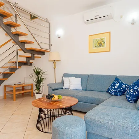 Family Friendly House With A Swimming Pool Pirovac, Sibenik - 24485 *