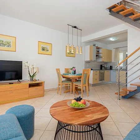 Family Friendly House With A Swimming Pool Pirovac, Sibenik - 24485 *